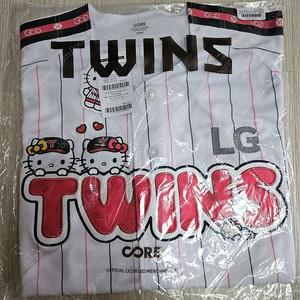 엘지트윈스 lgtwins 헬로키티 콜라보 화이트/핑크 유니폼 95사이즈 미개봉 새상품