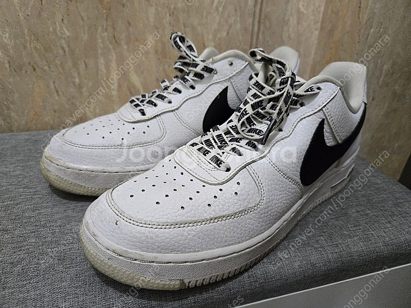 나이키 에어포스1 NBA팩 흰/검 265mm 팝니다--0