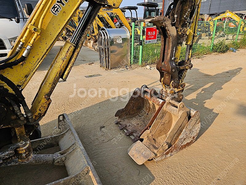 중고미니굴삭기 얀마 VIO20 포크레인 10년식 코집게...--4