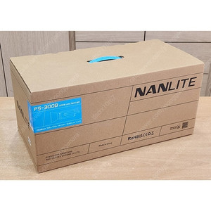 NANLITE 난라이트 FS-300B LED 조명 판매합니다