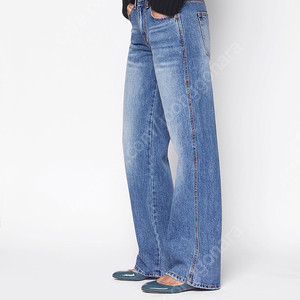 식스앤어하프 로우라이즈 미디엄블루 S(25-26) LOW RISE WIDE STRAIGHT -MEDIUM BLUE