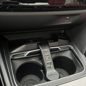 (구매글)BMW F36 LCI용 시그힐 무선충전기 구매합니다
