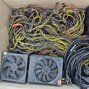 채굴용 파워 서플라이 1300~1600w 8개 일괄