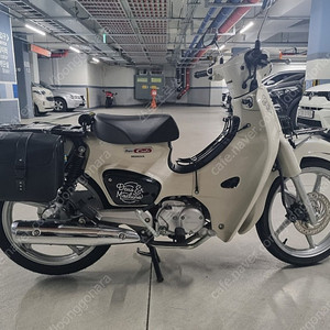21년식 베이지 슈퍼커브 7273km 팝니다.