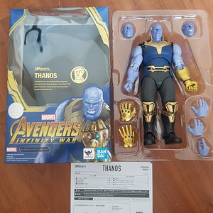 SHF 어벤져스 인피니트워 타노스 피규어 팝니다~