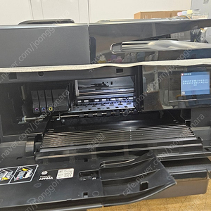 HP 8610 복합기 2대/ 8620 복합기 1대/ 8100 프린터 1대 판매합니다..헤드포함