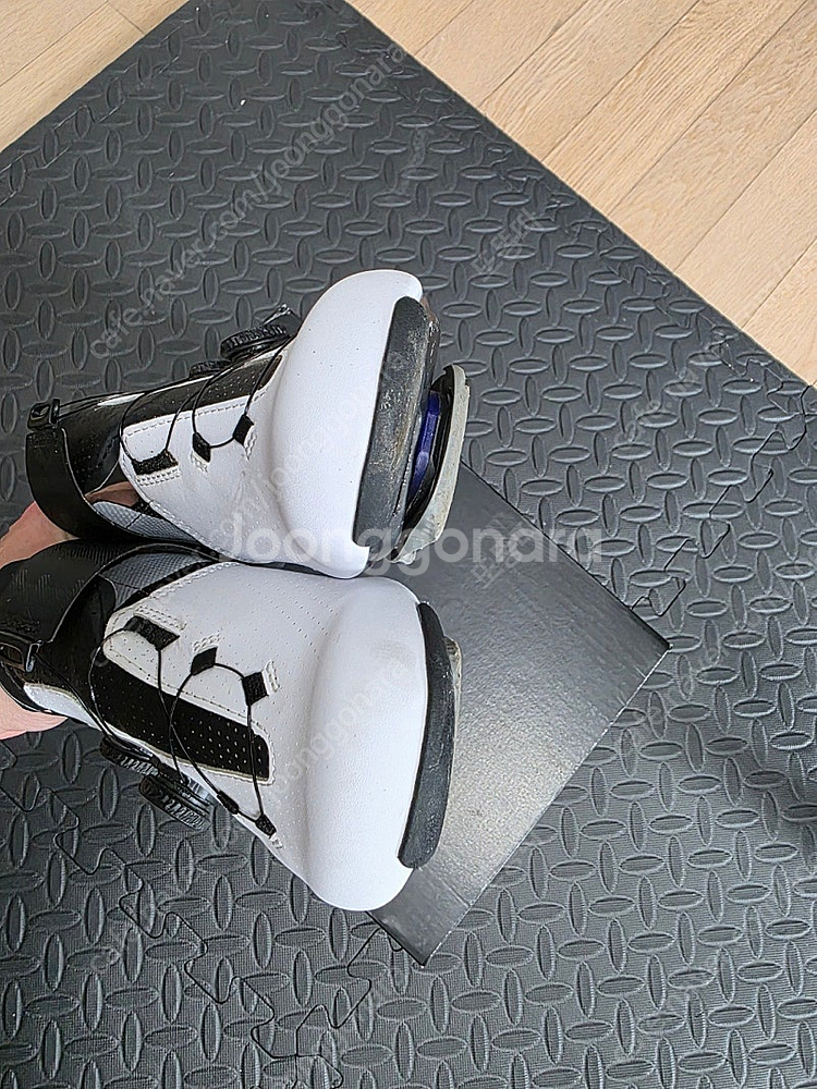 피직 인피니토 카본2 와이드 41사이즈 클릿슈즈팝니다--2