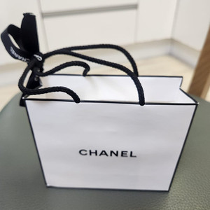 샤넬 라 크렘 망 핸드크림 50ml 새상품입니다