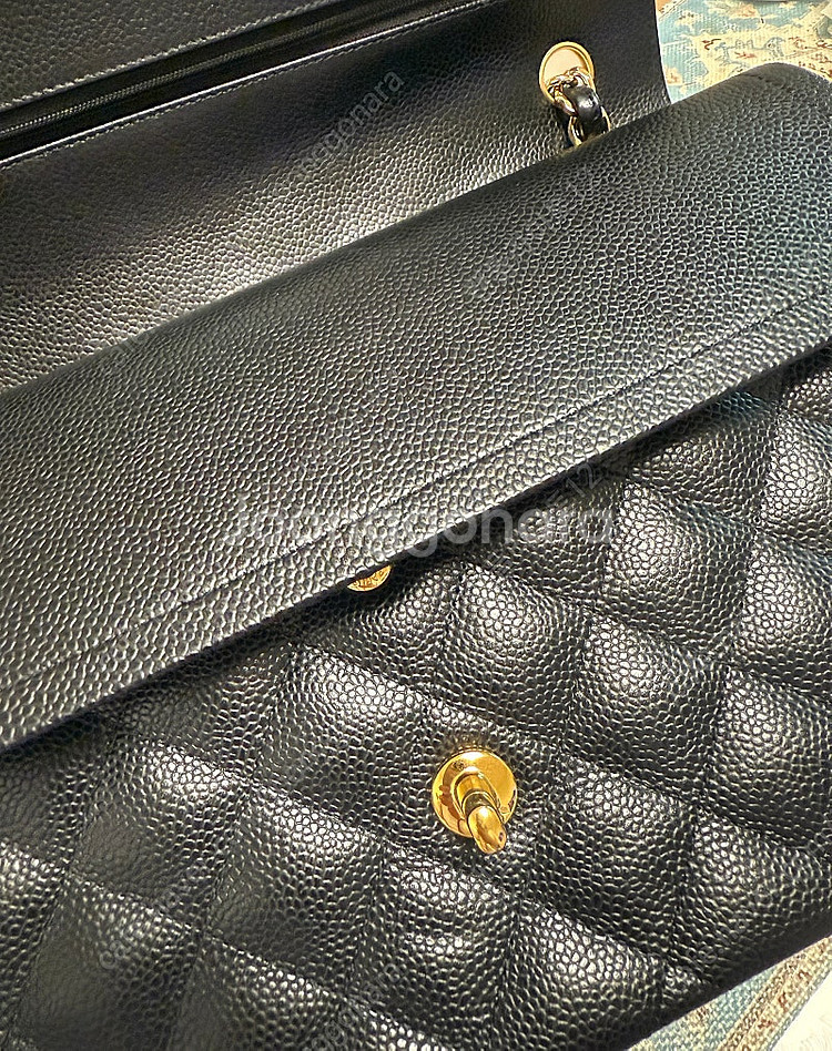 샤넬 클래식 금장 점보--5