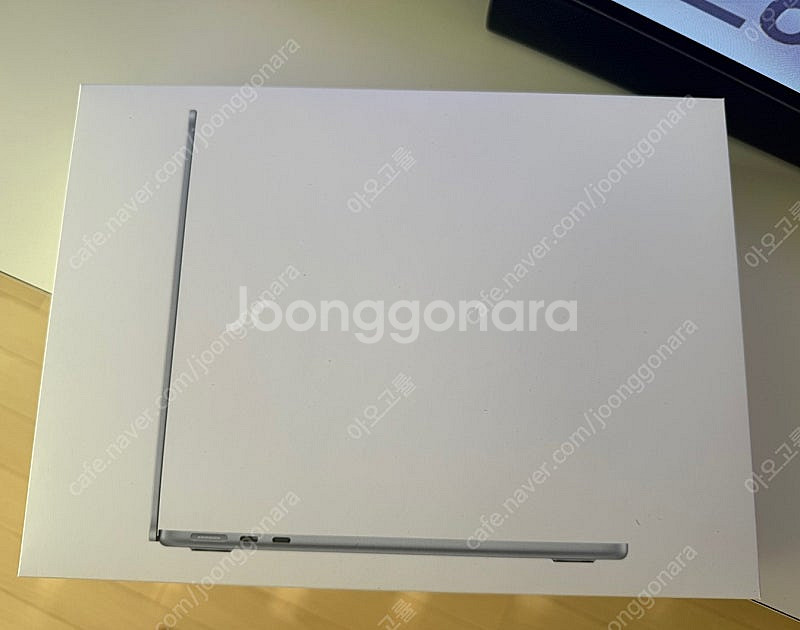 맥북 에어 13인치 M4 미개봉 새상품--0