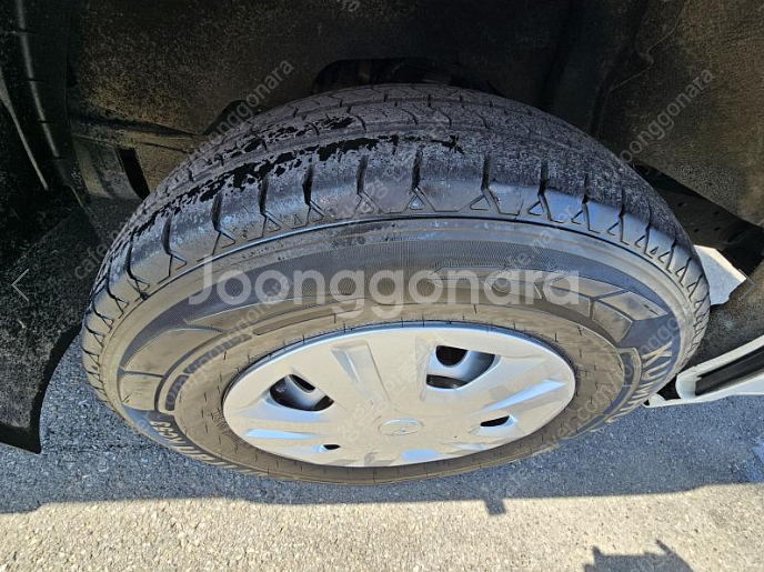 ★특가★ 1,600 만원 2022년 7,992Km 기아...--8