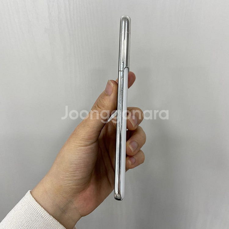 86219 갤럭시S21 256기가 화이트 팝니다 15만...--5