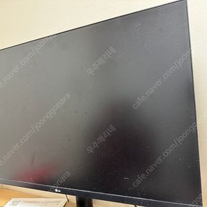 LG 32QN650 32인치 모니터 팝니다