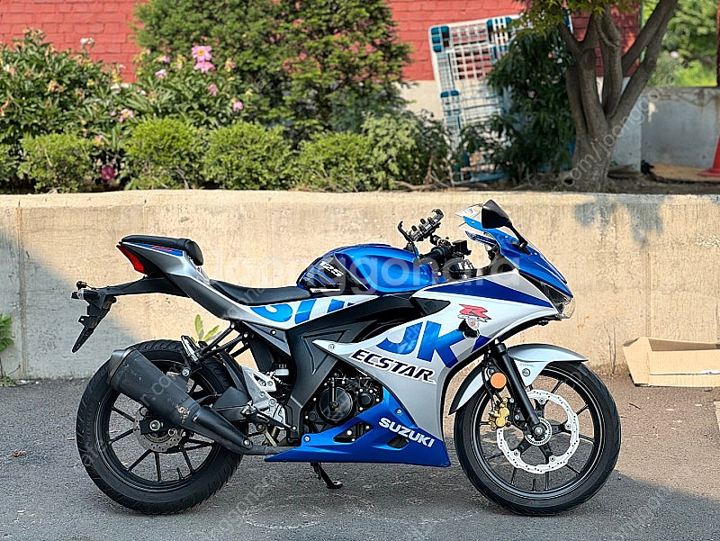 gsxr125 21년식 스페셜컬러 딱 4만키로 깔끔한 차량 판매합니다--1