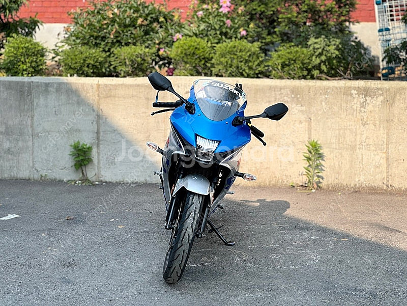 gsxr125 21년식 스페셜컬러 딱 4만키로 깔끔한 차량 판매합니다--7