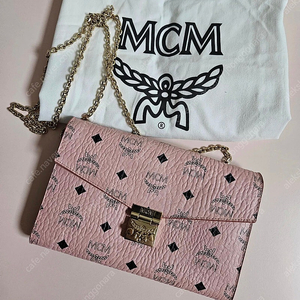 정품 MCM 핑크 트레이시 크로스백 팝니다