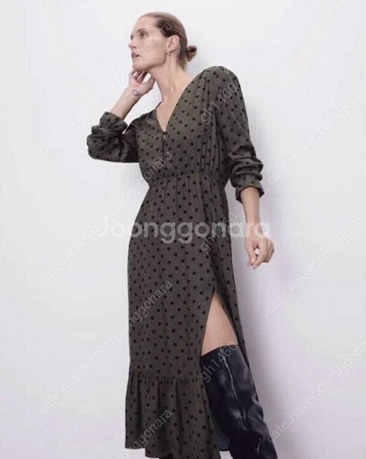 새상품 자라 카키도트 롱 원피스 미듐M 택가격79000--2