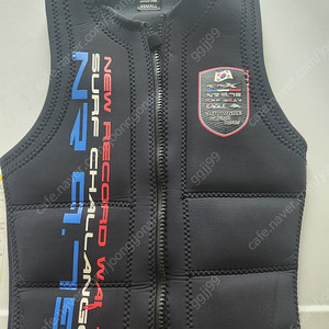 바이웨이크 nr9.75 라이프자켓 xs판매합니다