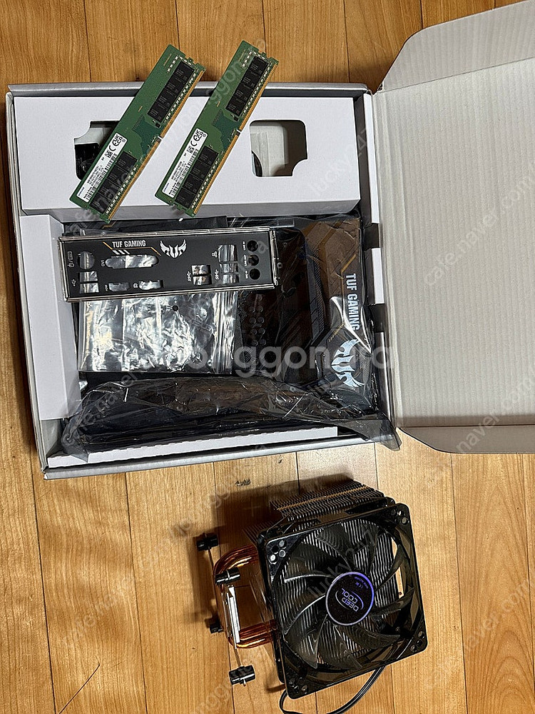 인텔 i5 10400 + asus b460 메인보드 + 32g램--4