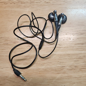 소니 MDR-E888 SP 이어폰 팝니다.