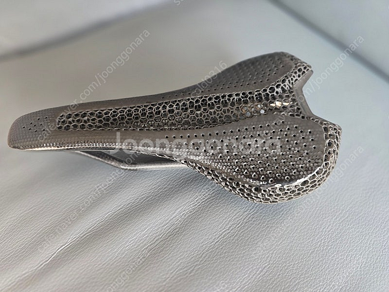 에스웍 로민 3d안장 143mm--3