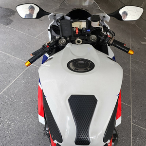 혼다cbr1000rr판매 합니다.