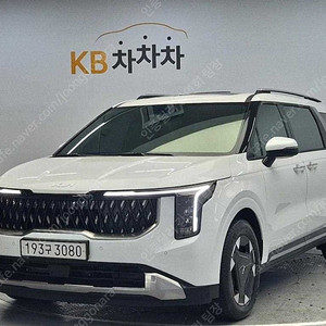 기아 더뉴 카니발 중고 가격 중고 카니발 흰색 2025년식 6,293km HEV 9인승 시그니처 수원중고차