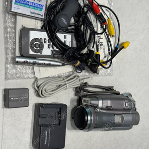 NV-GS250 6mm 빈티지 캠코더 팝니다