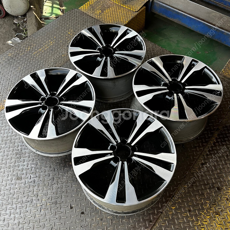 19인치 벤츠 W222 S500 블랙폴리쉬 중고휠 1대...--1