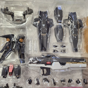 메탈빌드 듀나메스r3 세븐소드 팝니다