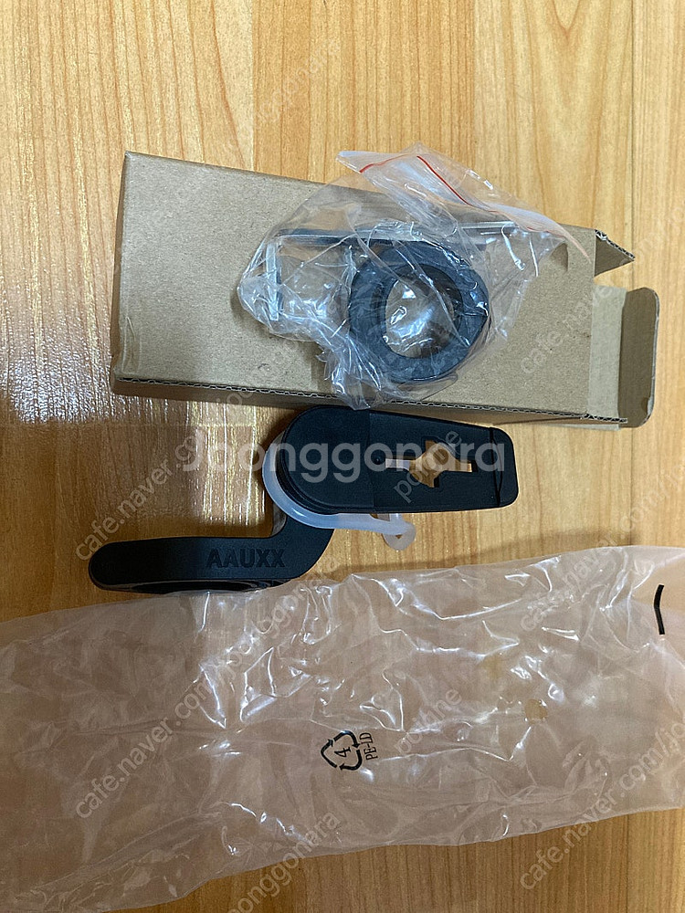 억스 아이링 바이크 마운트 자전거용 핸드폰거치대--0