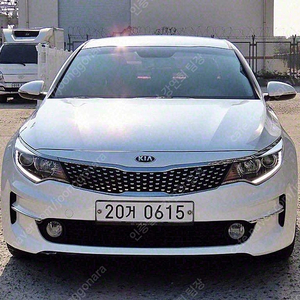 K5 중고차 시세 흰색 2016년식 2.0 LPI 프레스티지 수원중고차