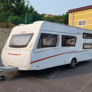 [ 급매] 독일 LMC 스타일 540K 6인용 중고카라반 판매합니다