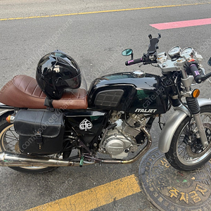 이탈젯 그리폰125 9000키로 팝니다