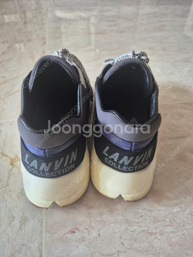 랑방 스니커즈--1