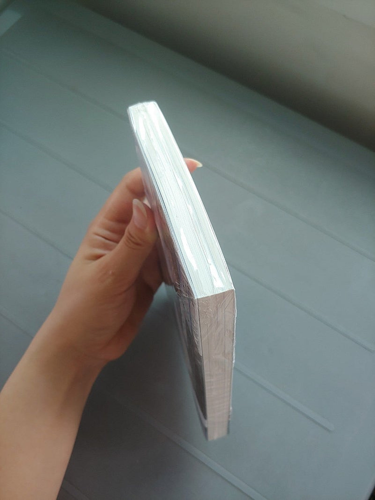 탐정은 이미 죽었다 3권 이미지