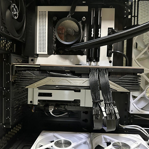 13700K + NZXT Z790