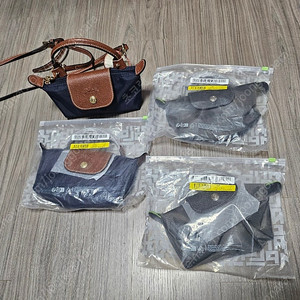 롱샴 르 플리아쥬 미니 스트랩포함 22천원