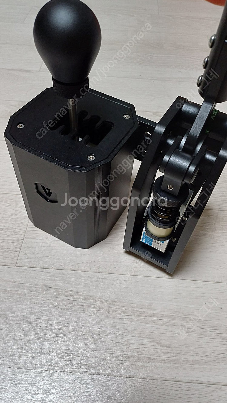 vnm 쉬프터와 핸드브레이크 35만원에 일괄로 판매합니...--7