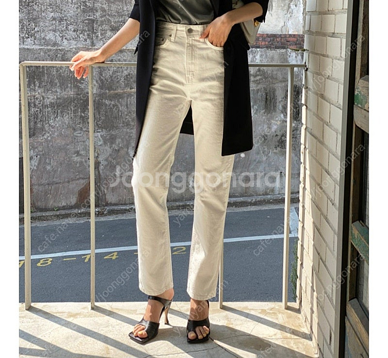 원모어띵 화이트데님--1
