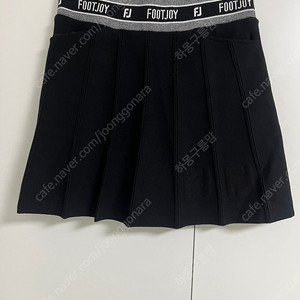 풋조이 플리츠 스커트