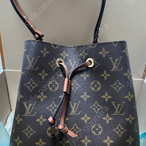 (정품) 루이비통 네오노에 팝니다