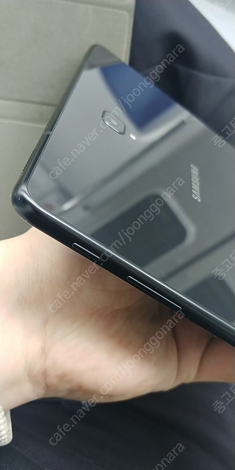 갤럭시탭S4 LTE (T835) S급 케이스포함 14.2만 팔아요 이미지