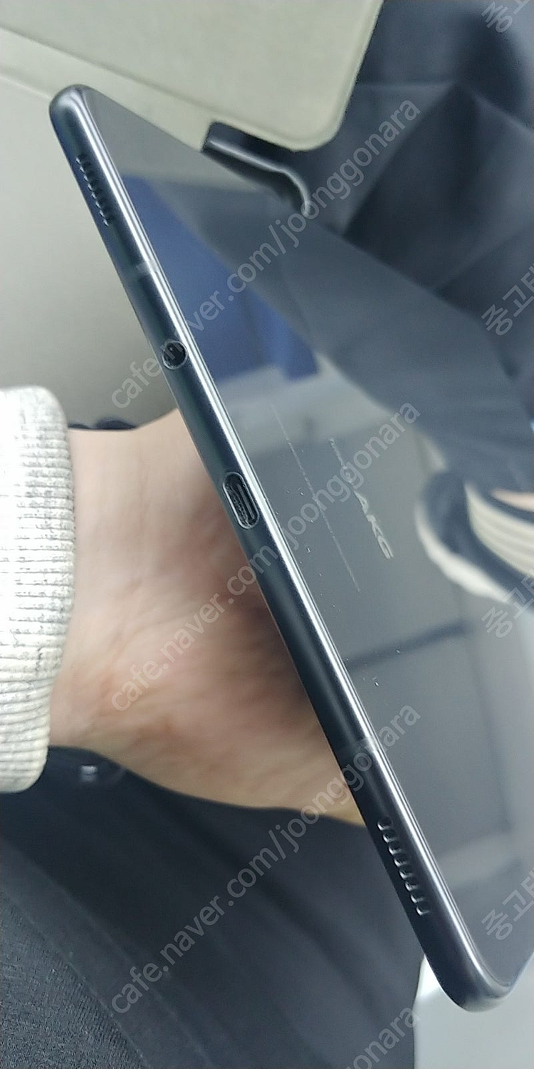 갤럭시탭S4 LTE (T835) S급 케이스포함 14.2만 팔아요 이미지