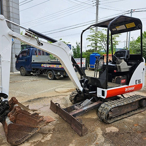 밥캣 E16 2013년식 가동1900 버켓3종 1.6톤급 미니 중고굴삭기 미니016
