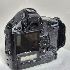 캐논 EOS 1DS MARK III