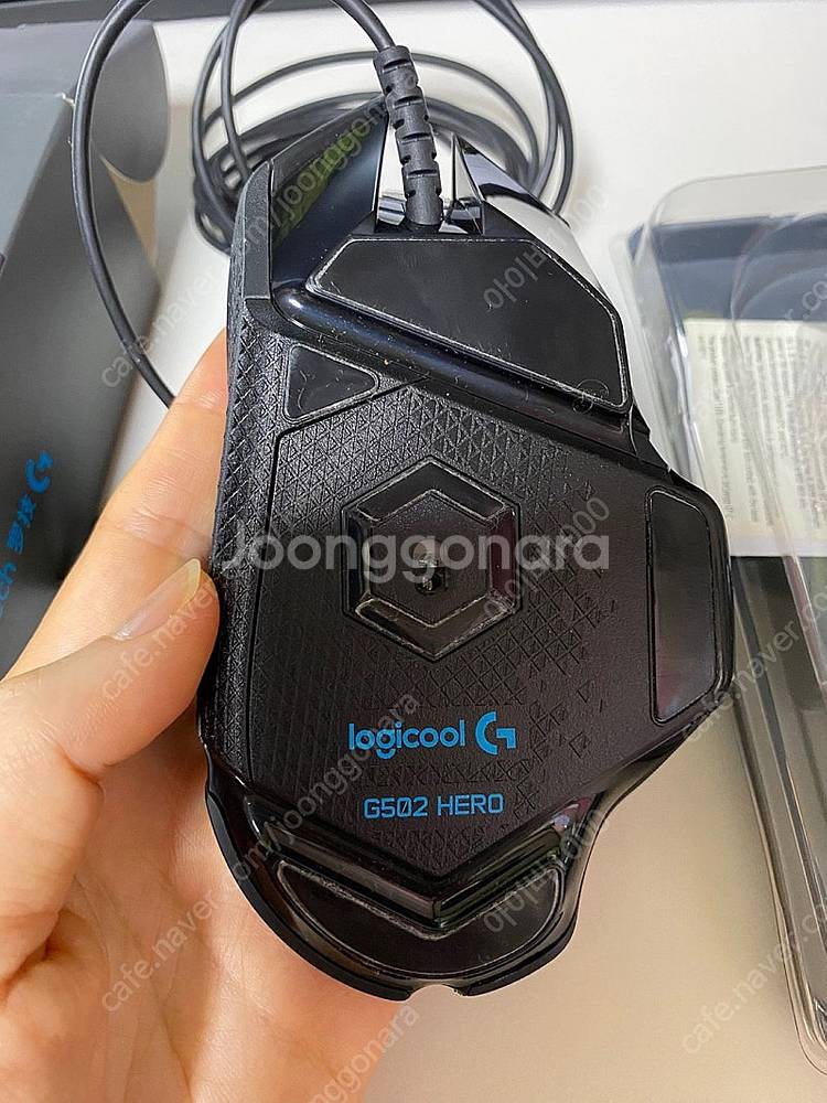 로지텍 G502 유선 팝니다.--5