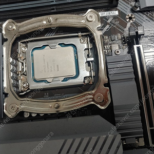 [신림 대학동/직거래 or 택배거래]12600kf + b660m gaming x 판매합니다.(직25/택포25.5)