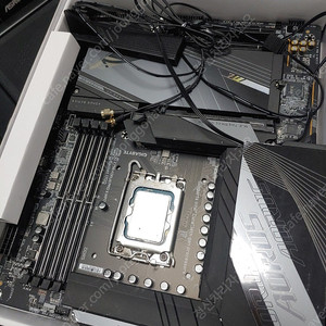 [신림 대학동/직거래 or 택배거래]z790 aorus porx wifi7 아마존 직구판매합니다.(직30/택포30.5)