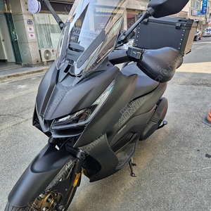 존테스 350d 24년식 1300키로 스쿠터 오토바이
